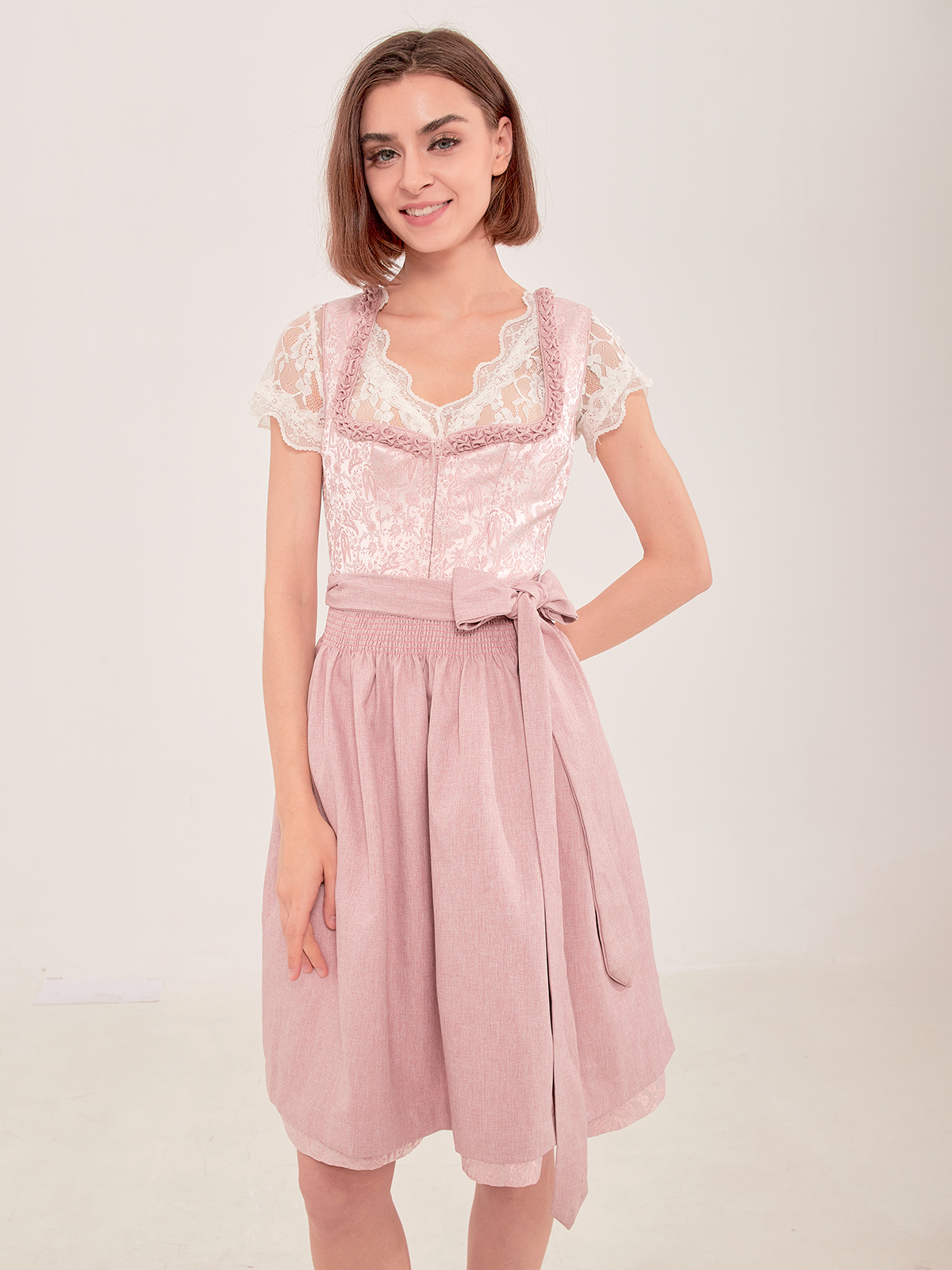 Ehreer Dirndl in Rosa
