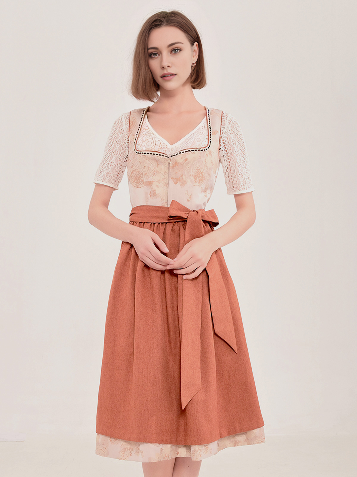 Graues Dirndl in Braun – zeitlos elegant