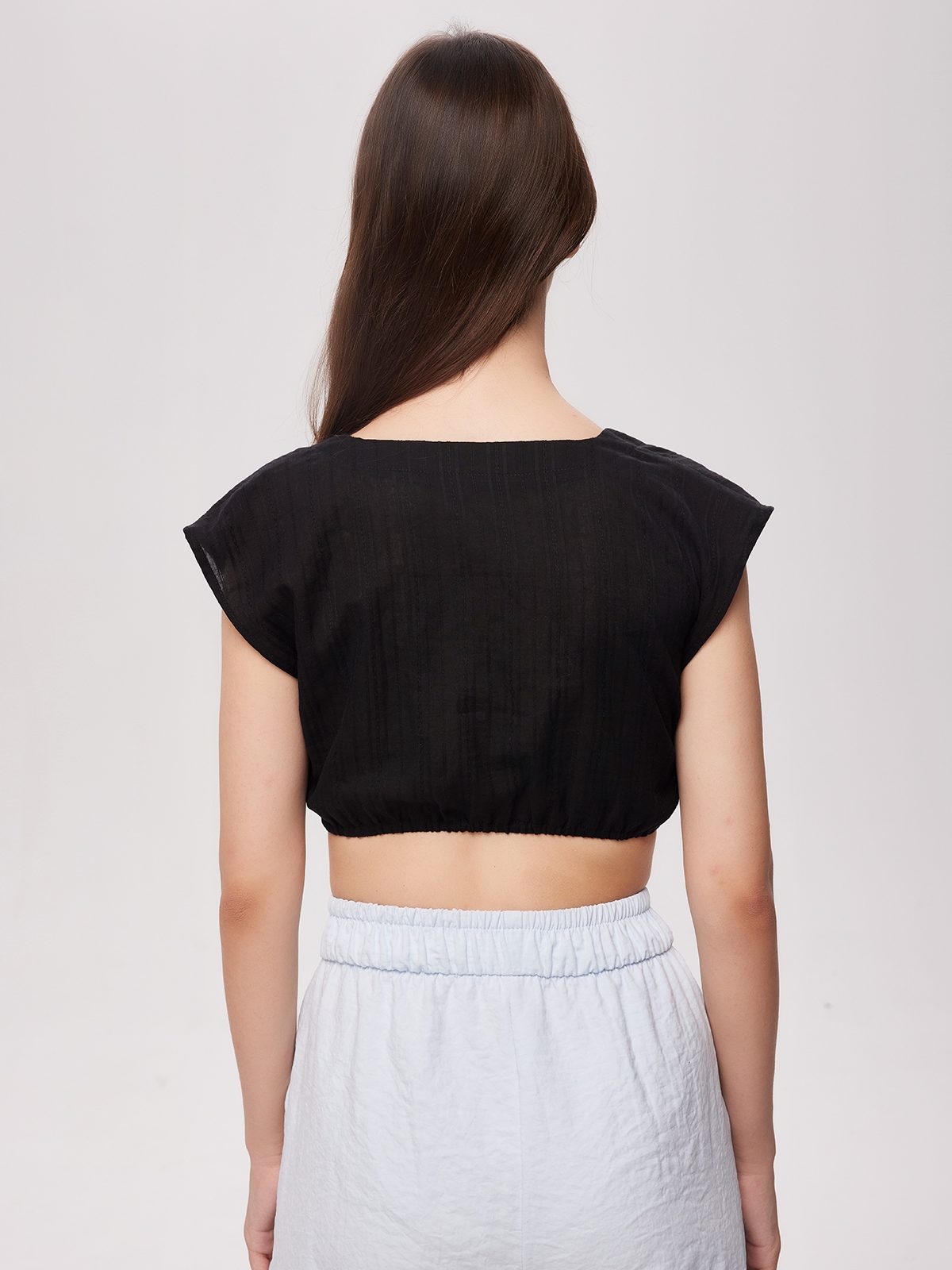 Anthrazit Dirndl mit schwarzer Bluse