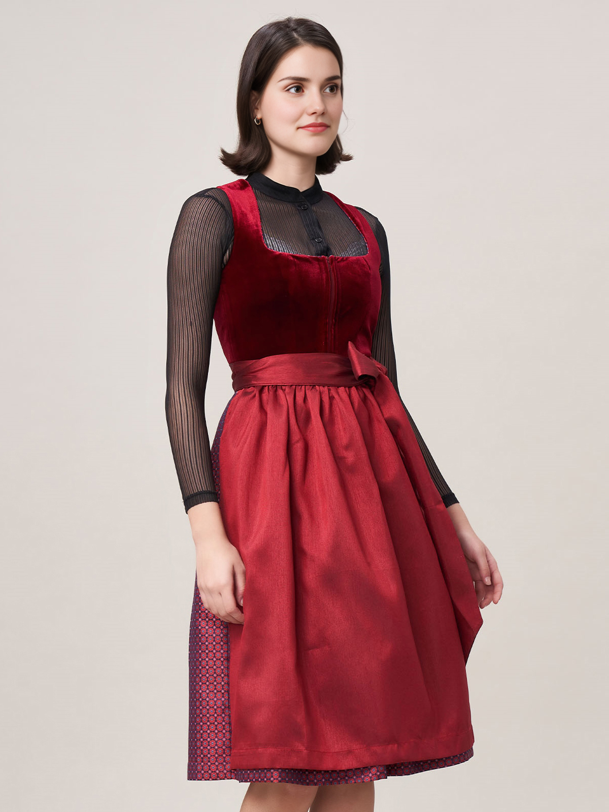 Stylisches Mini Dirndl in Rot