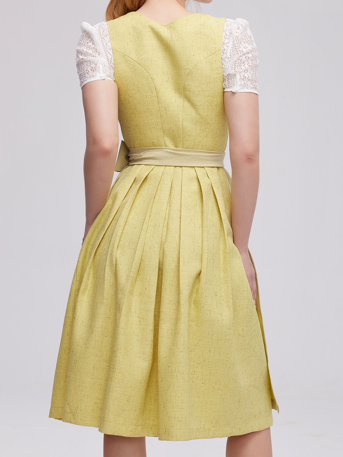 Dirndl smaragdgrün samt in eleganter Ausführung