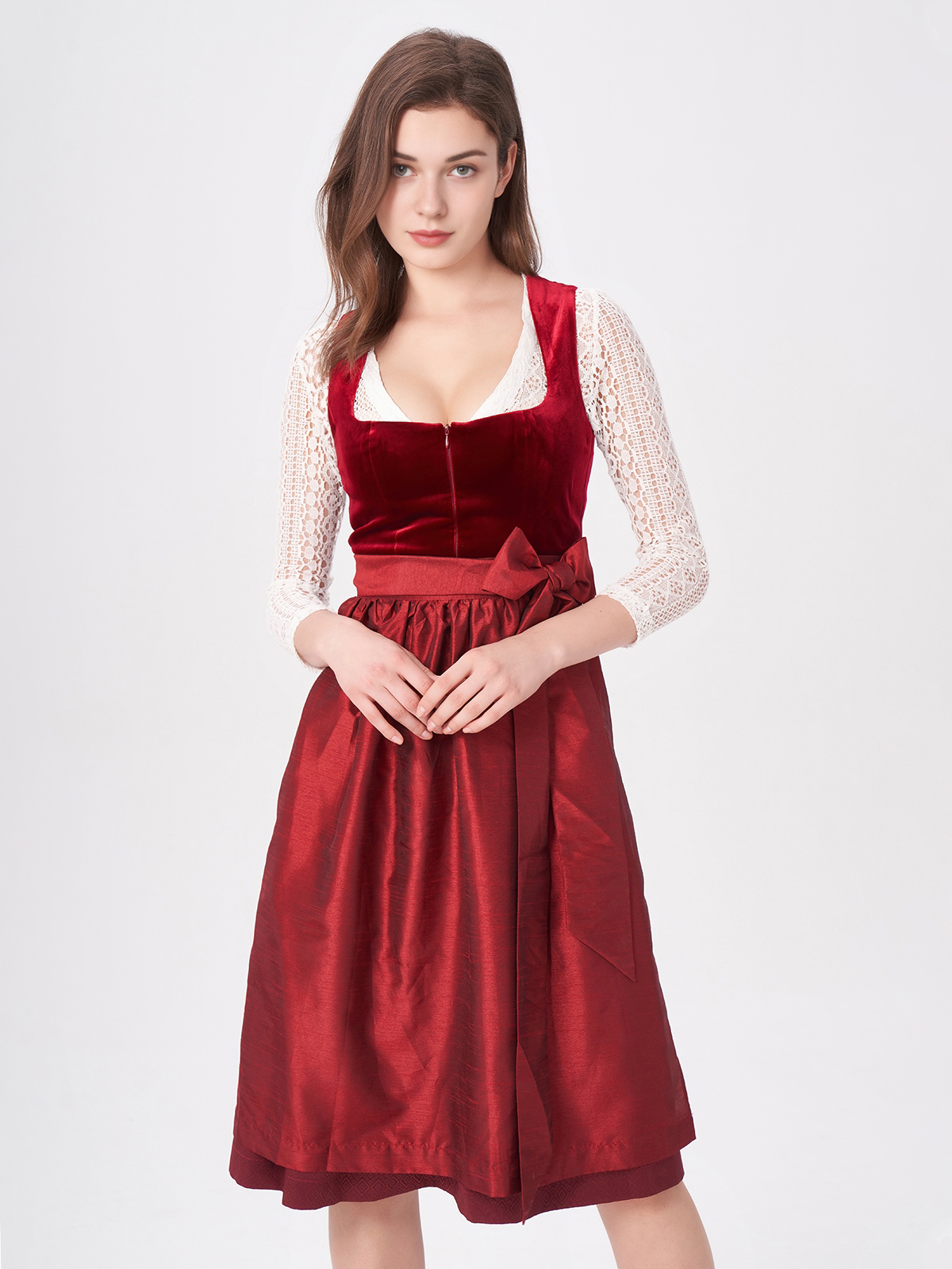 Moderne Dirndl 70 cm in Rot – perfekt für den urbanen Style