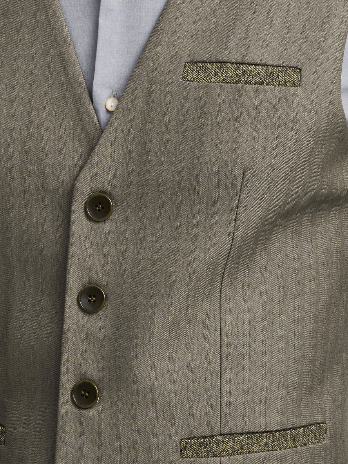 Hochgeschlossene Dirndlbluse in Braun