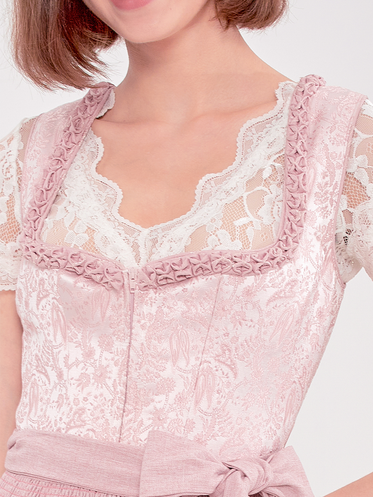 Dirndl Grün in Rosa – ein stilvoller Kontrast