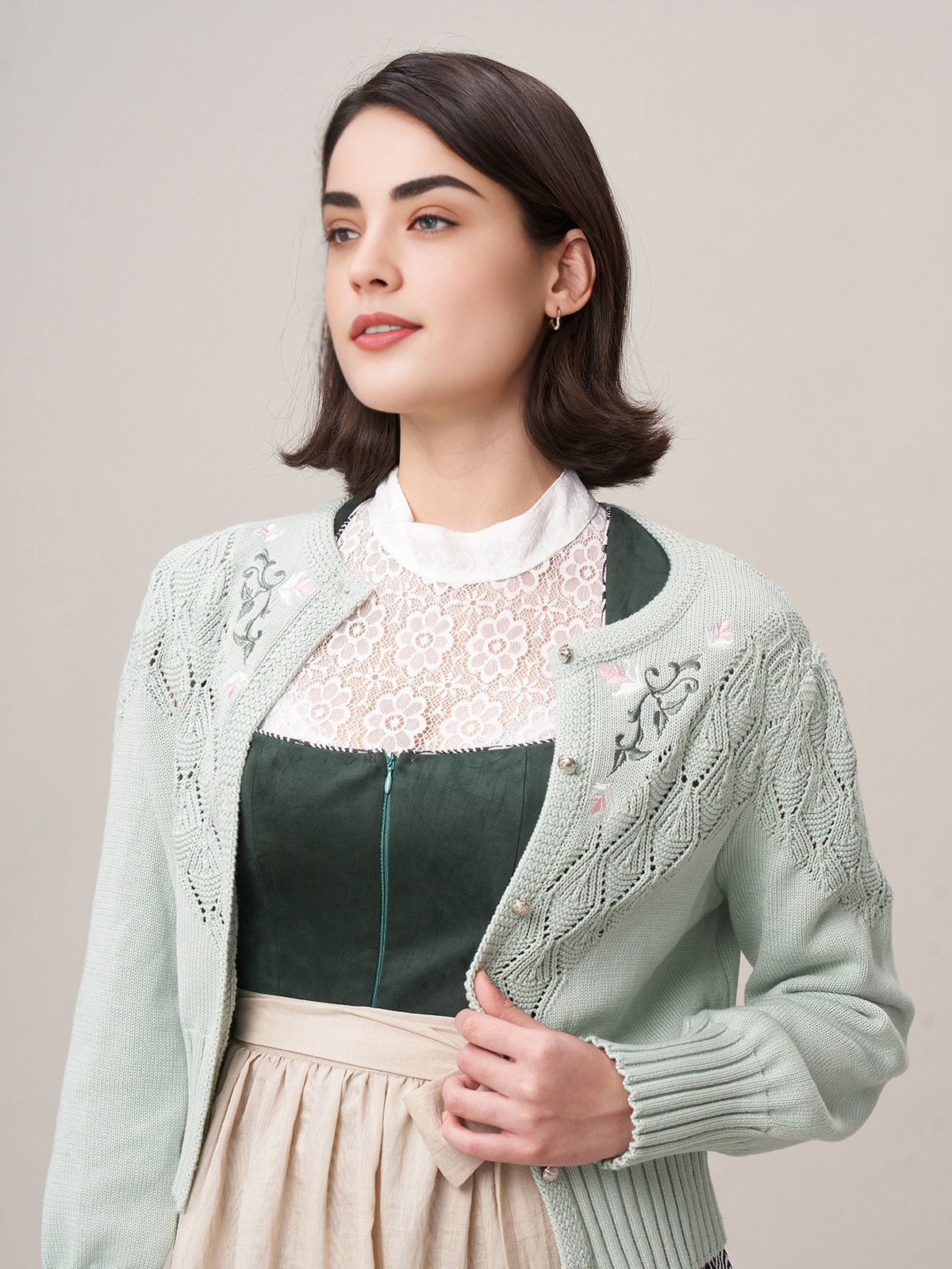 Traditionelles Dirndl mit modernem Twist