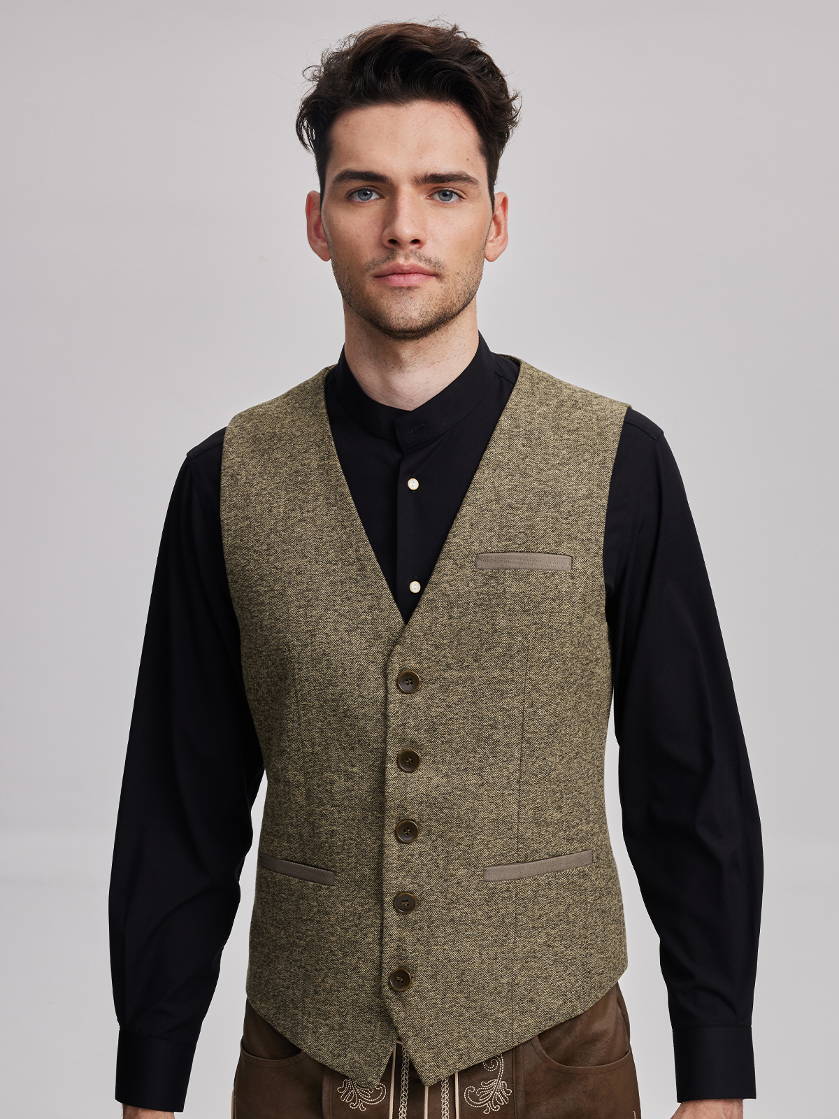 Dirndl beige schlicht mit gelber Weste